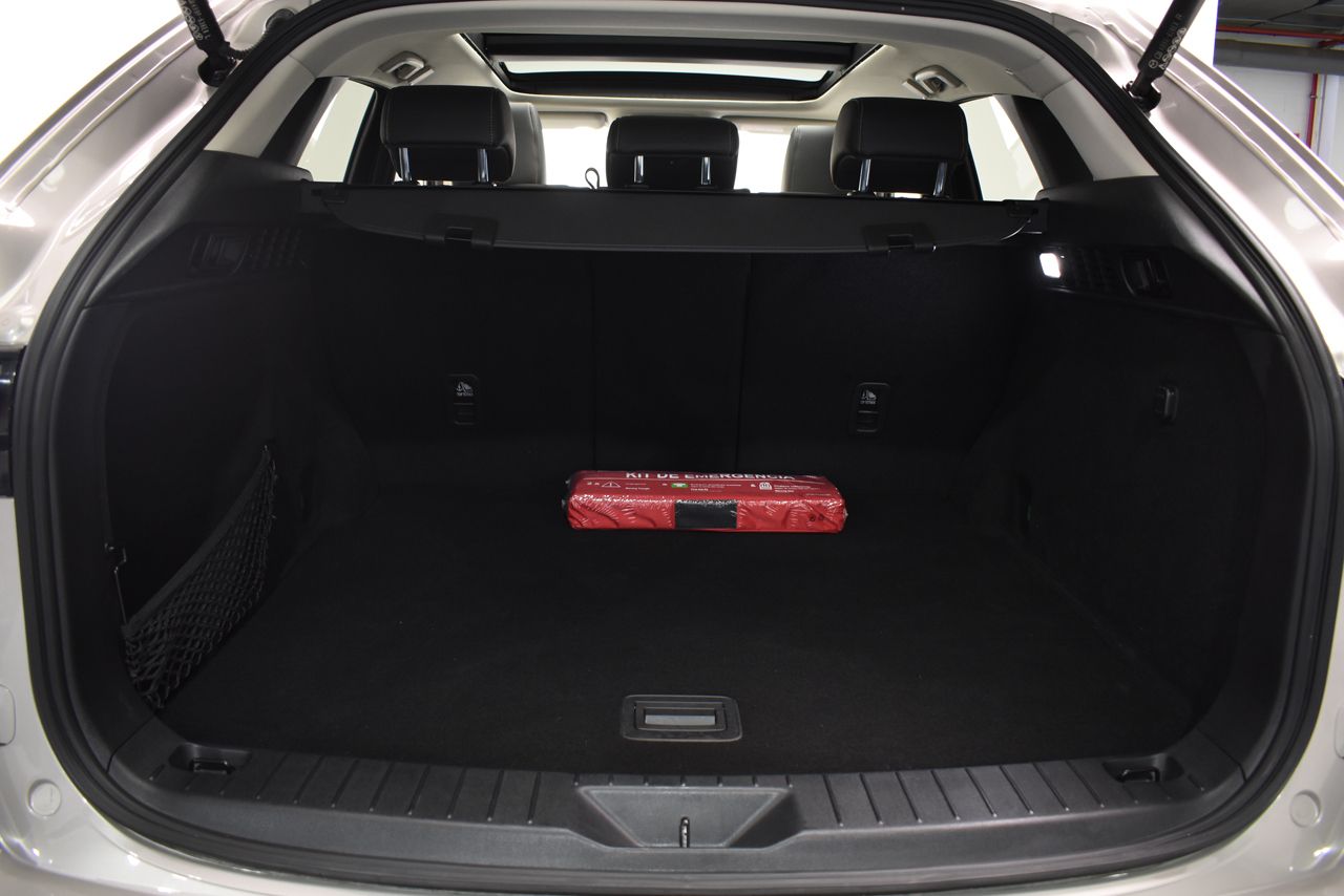 Foto Mazda CX-60 9