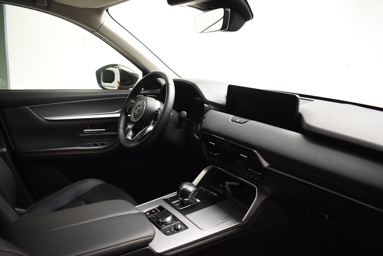 Foto Mazda CX-60 17