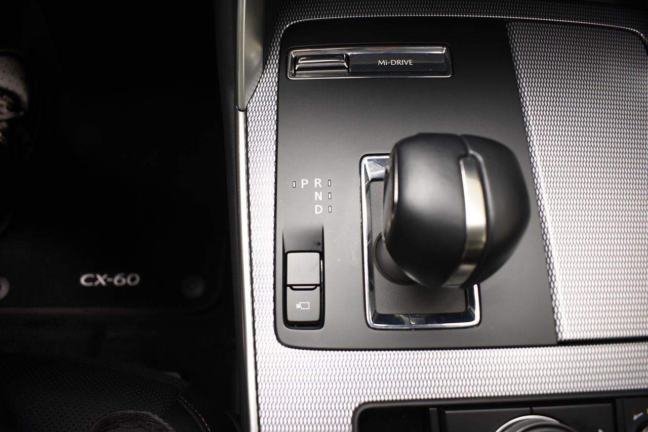 Foto Mazda CX-60 24
