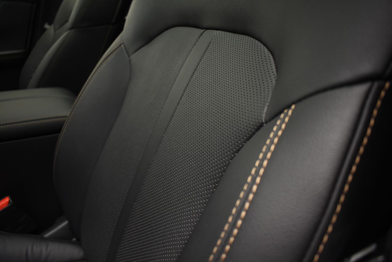 Foto Mazda CX-60 35