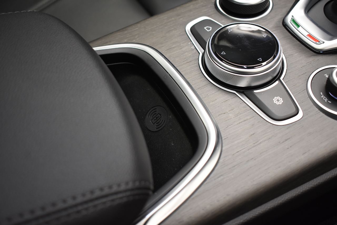 Foto Alfa Romeo Stelvio 36