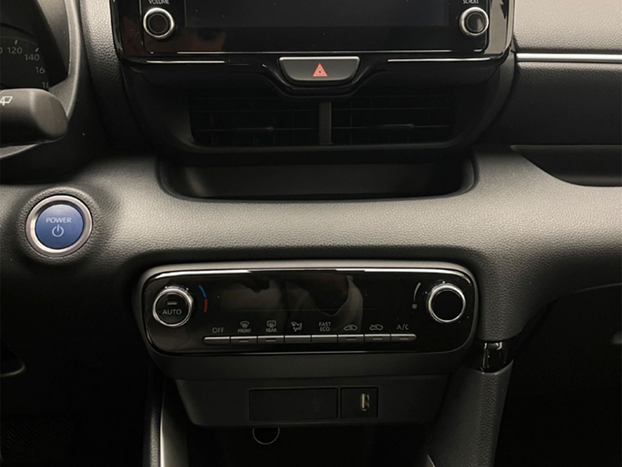 Foto Mazda Mazda2 25