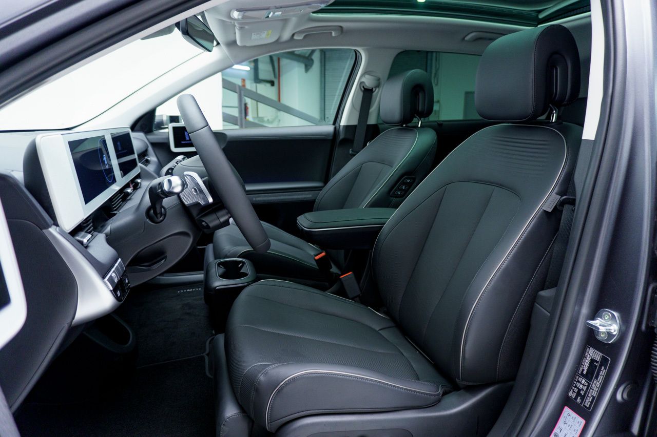Foto Hyundai IONIQ 16
