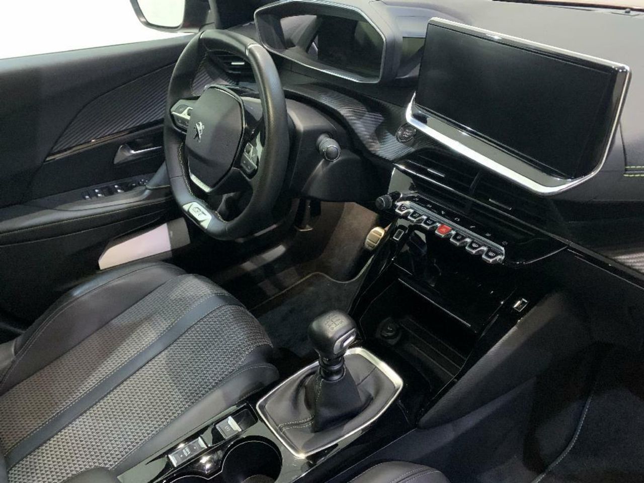 Foto Peugeot 2008 14