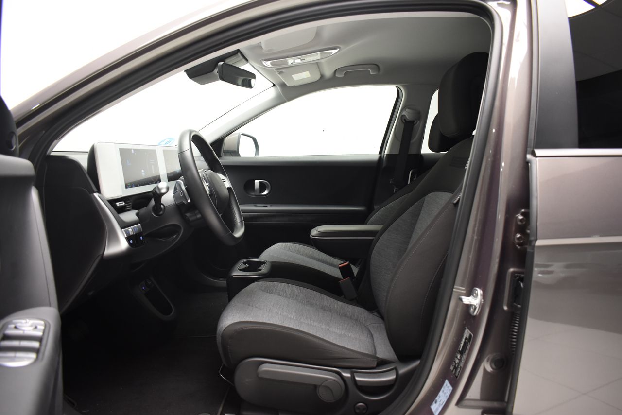 Foto Hyundai IONIQ 16