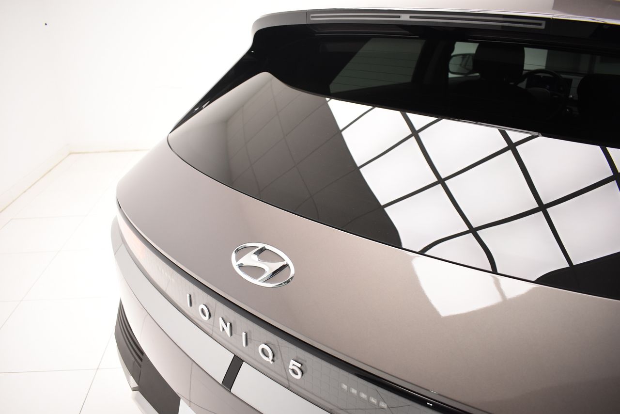 Foto Hyundai IONIQ 27
