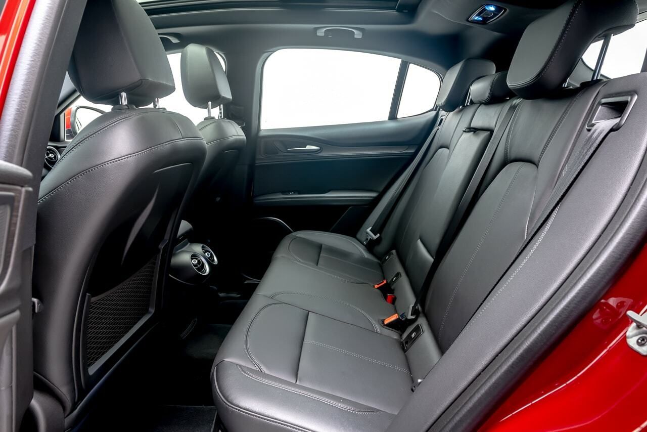 Foto Alfa Romeo Stelvio 11