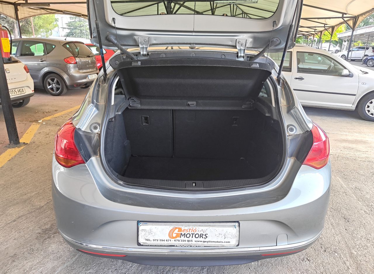 Foto Opel Astra 14