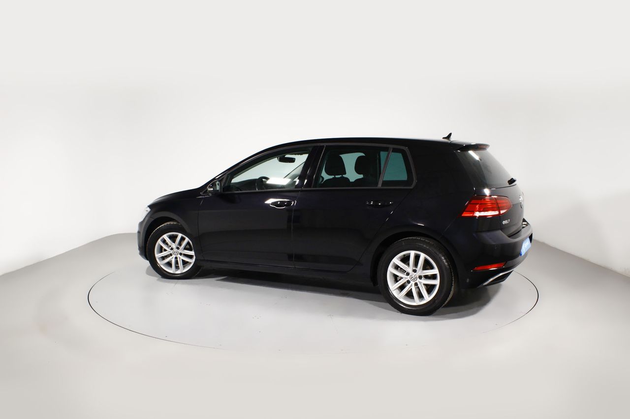 Foto Volkswagen Golf 8