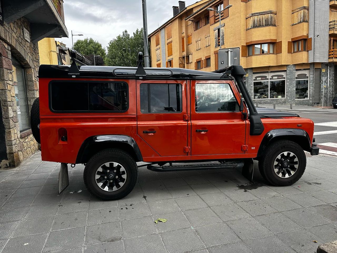 Foto Land-Rover Defender 4