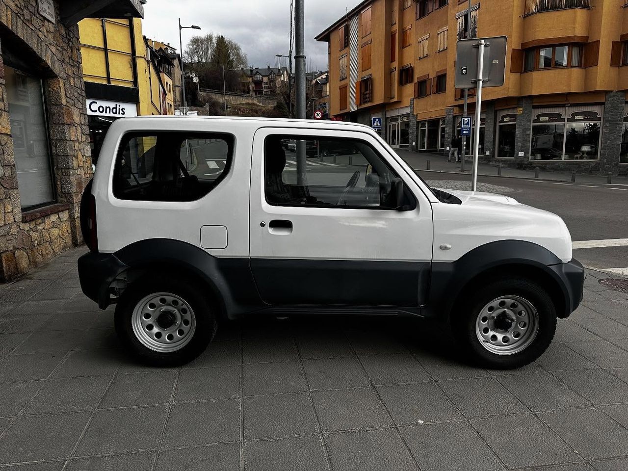 Foto Suzuki Jimny 4