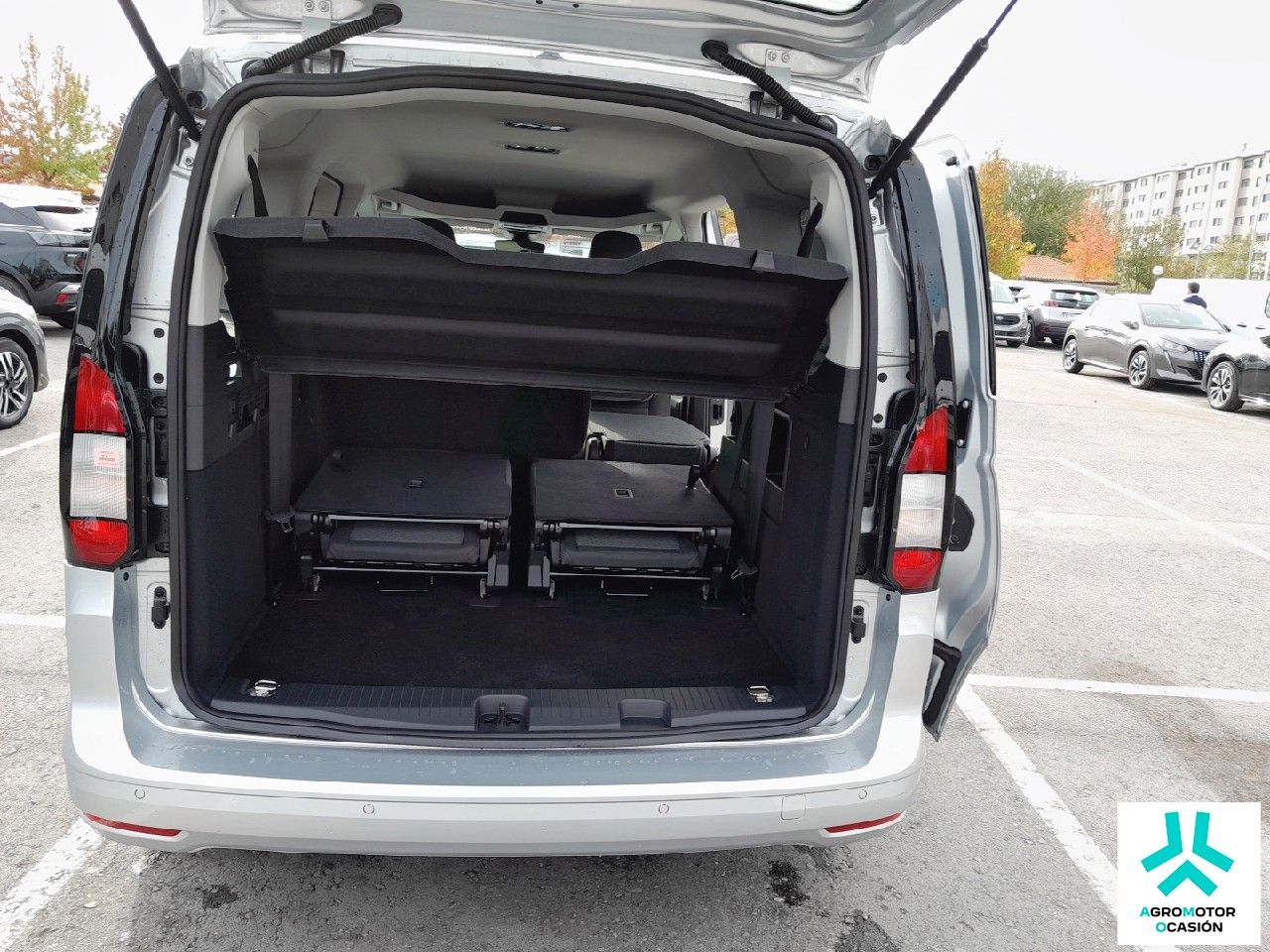 Foto Ford Tourneo Connect 6