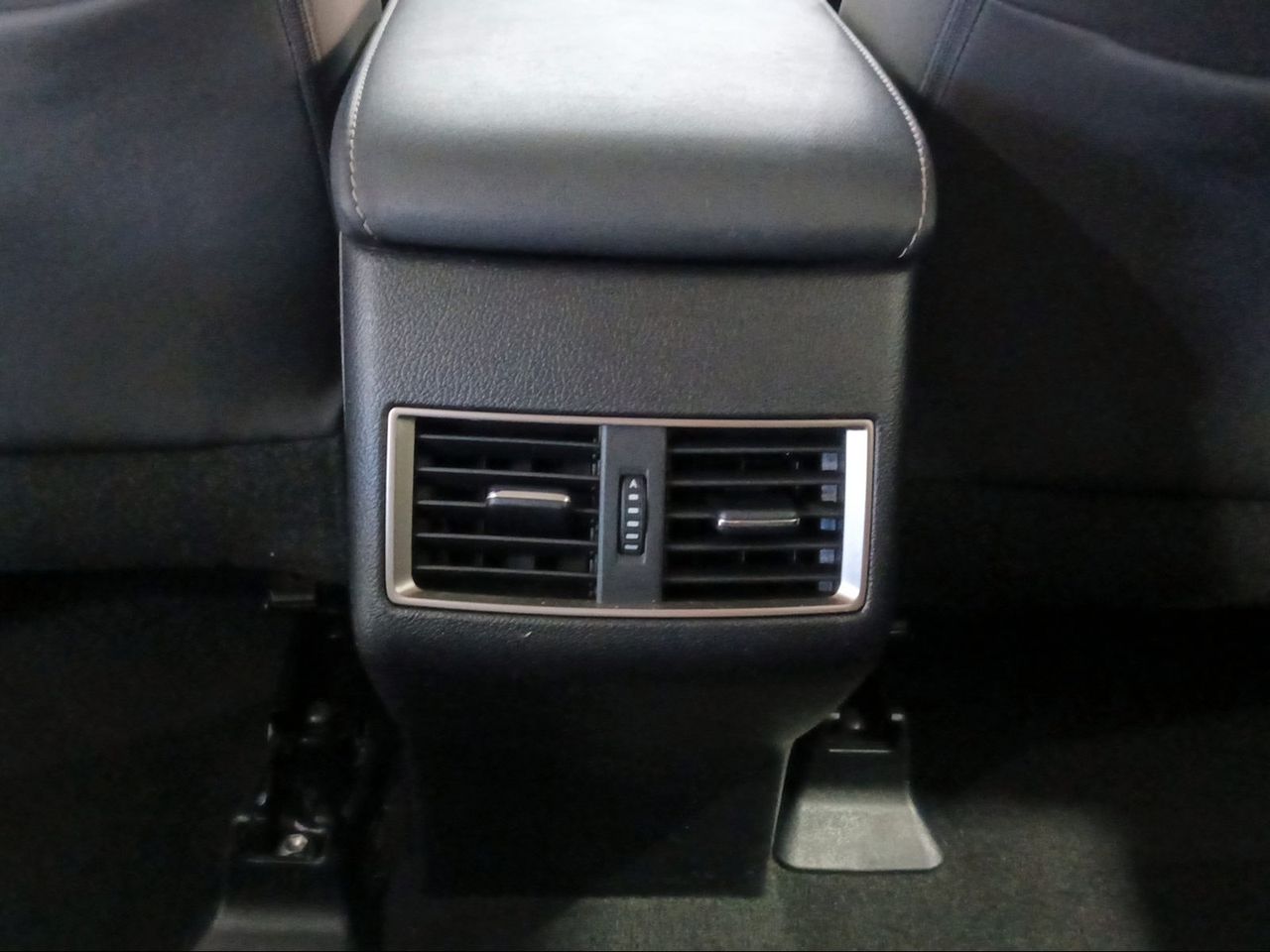 Foto Lexus NX 17