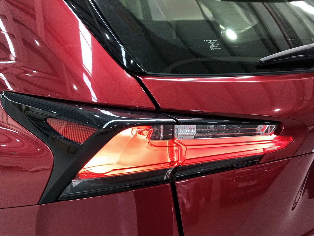 Foto Lexus NX 18