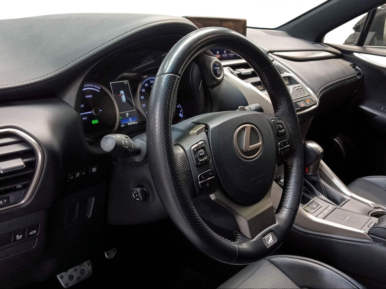 Foto Lexus NX 17