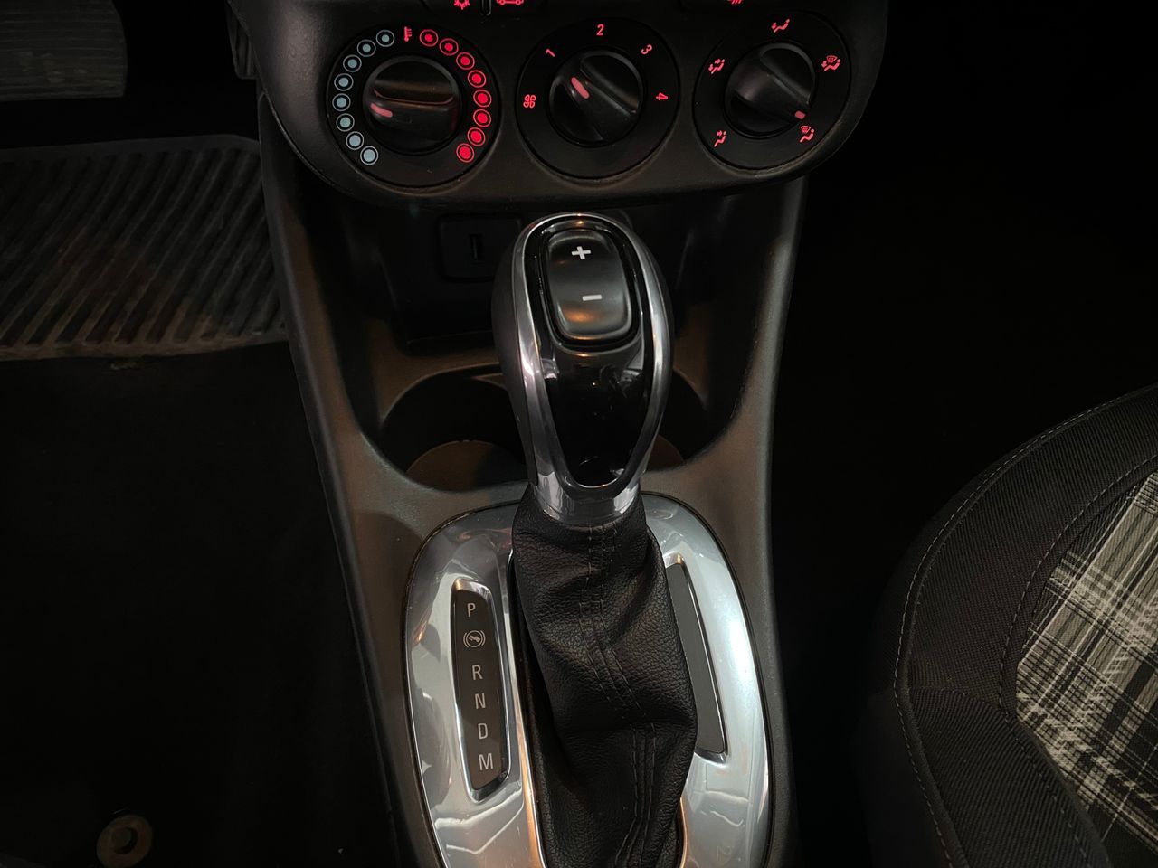 Foto Opel Corsa 15