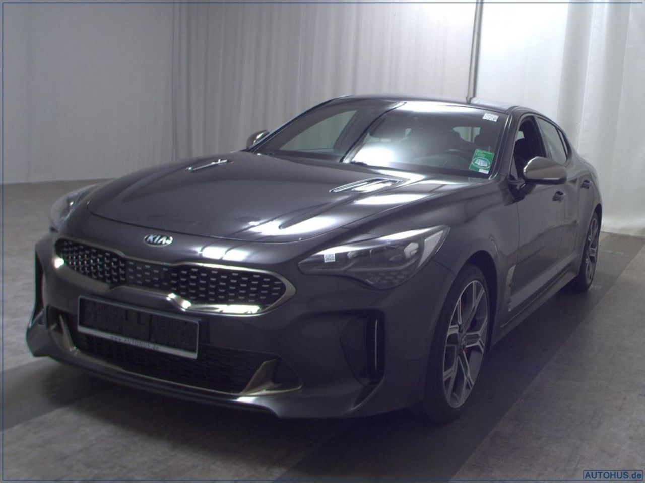 Foto Kia Stinger 1