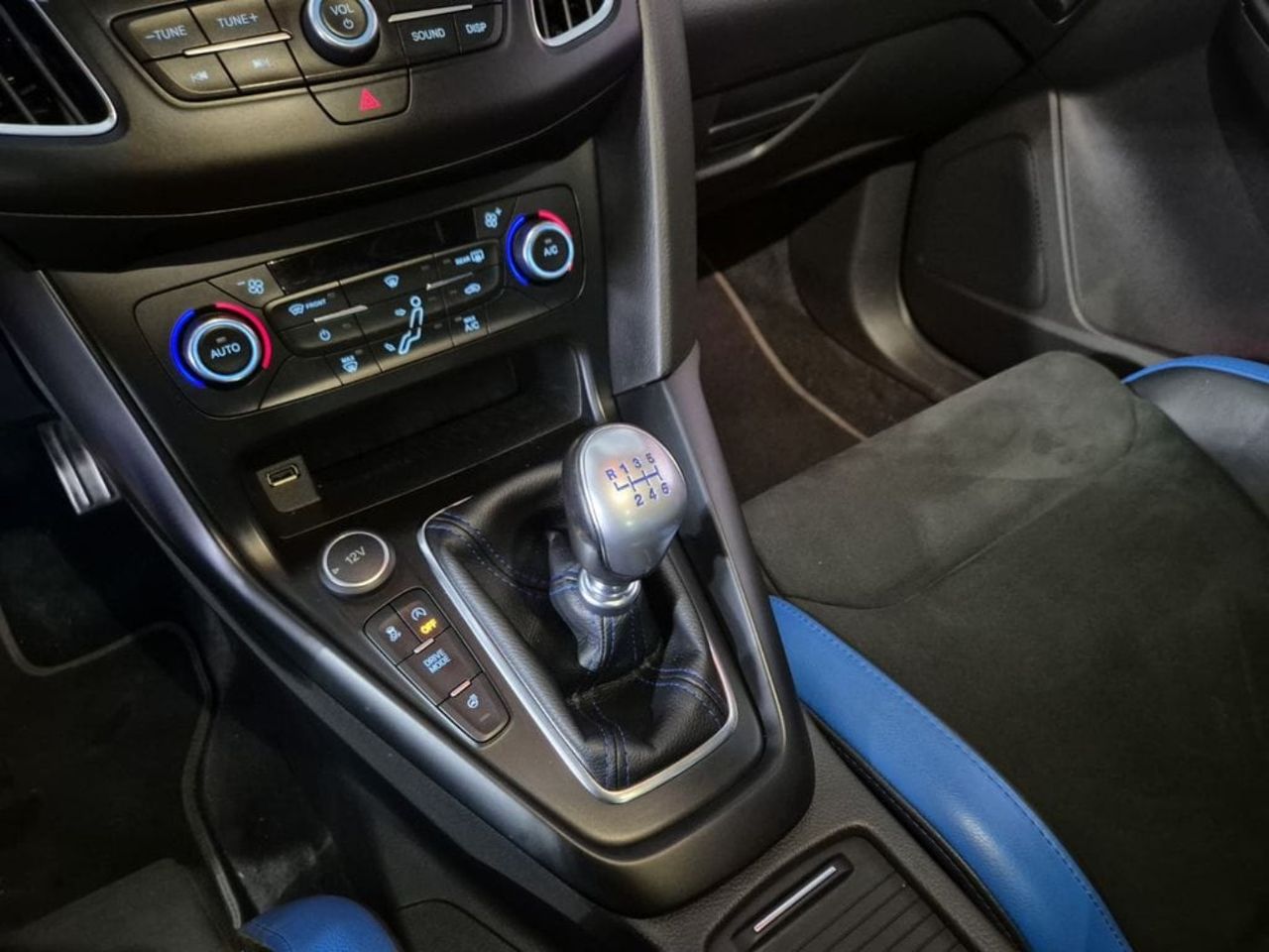 Foto Ford Focus 14