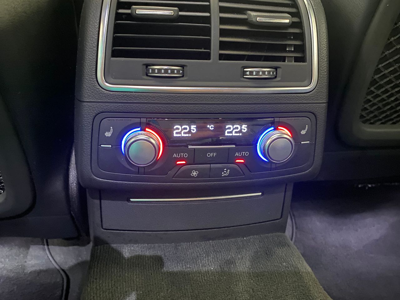 Foto Audi A6 40