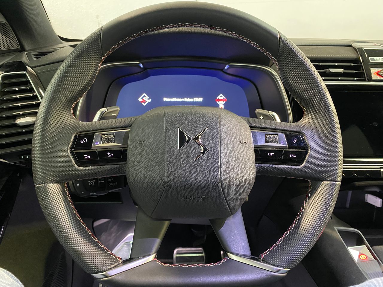 Foto DS Automobiles DS 7 24
