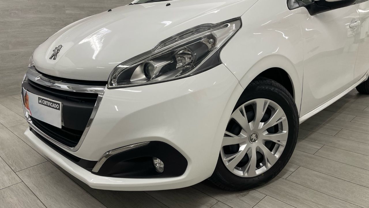 Foto Peugeot 208 13