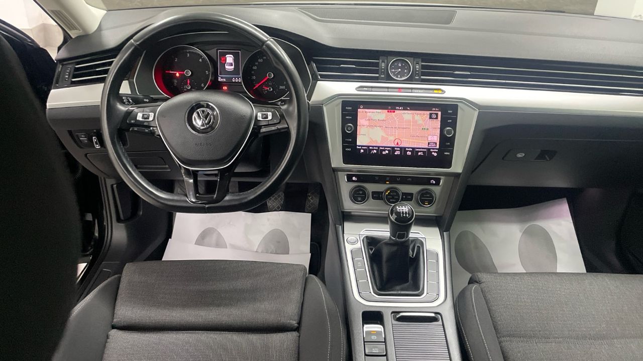 Foto Volkswagen Passat 18