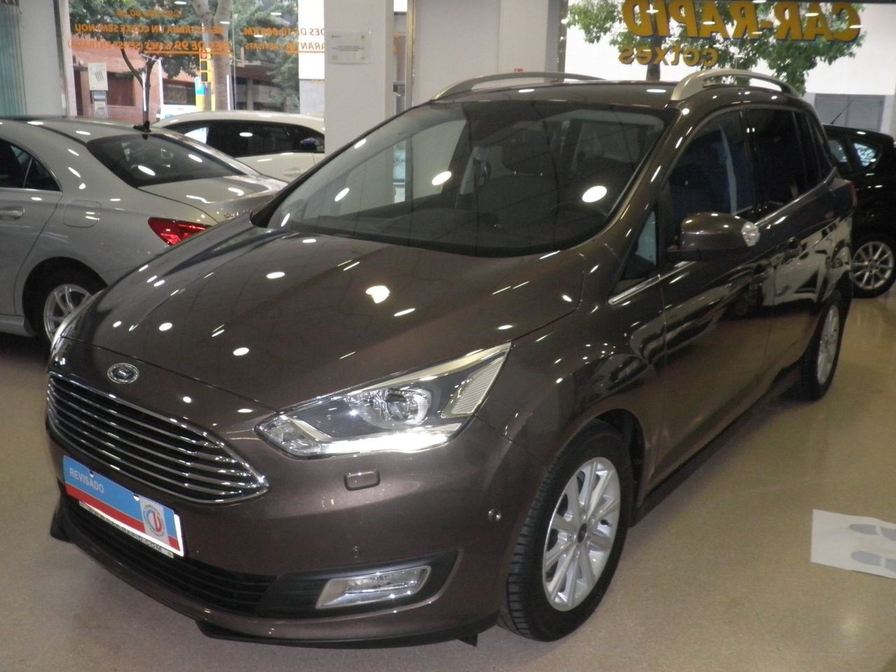 Foto Ford Grand C-MAX 13