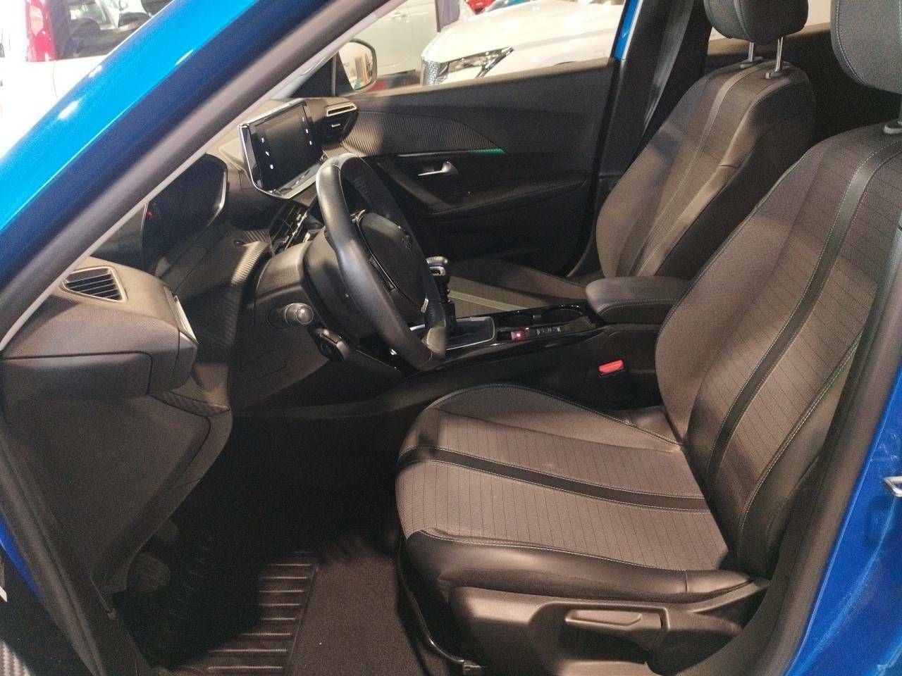 Foto Peugeot 2008 11