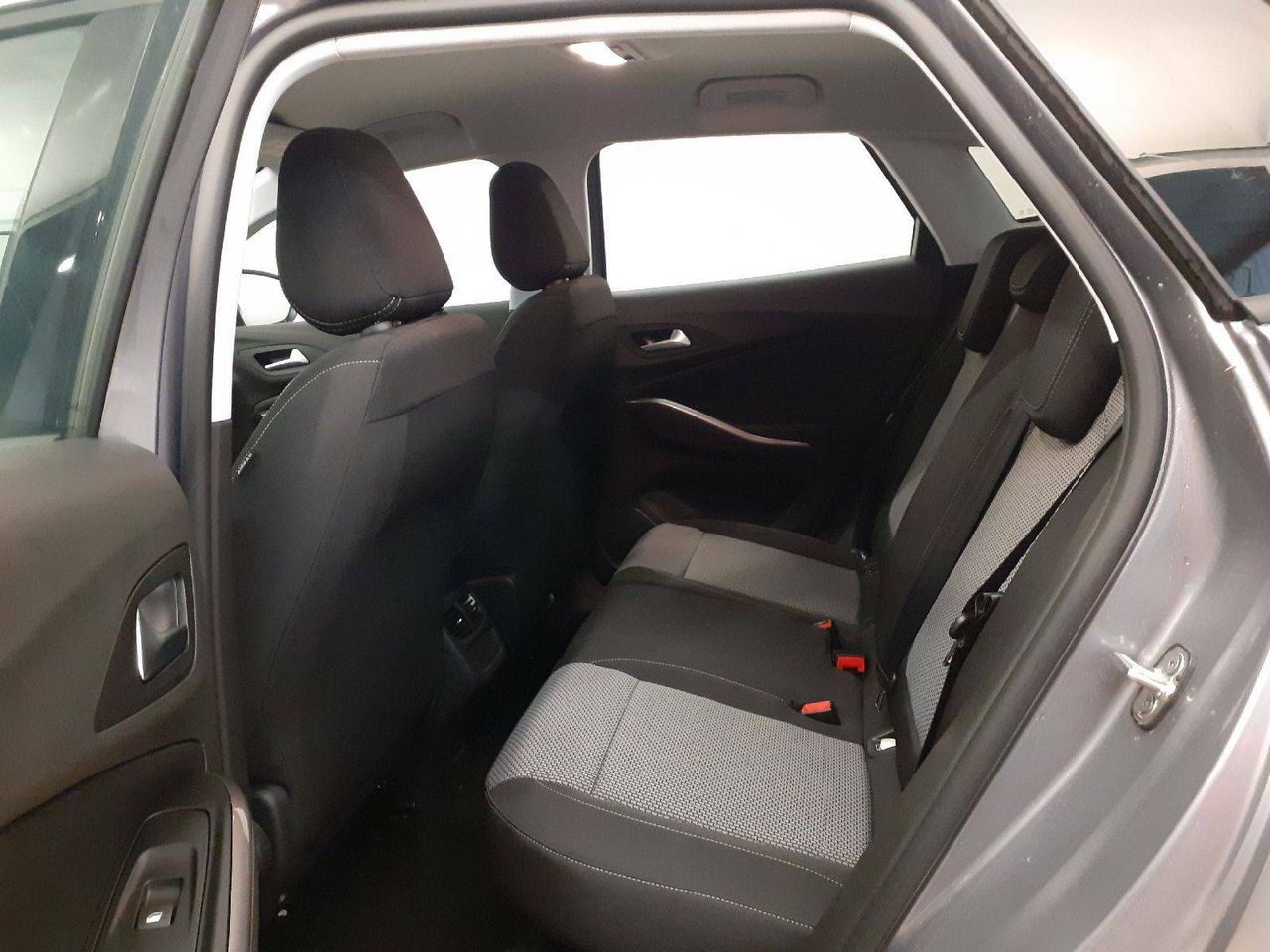 Foto Opel Grandland X 15