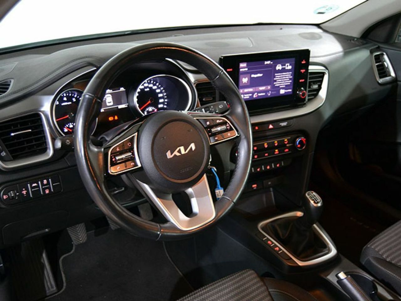 Foto Kia XCeed 11