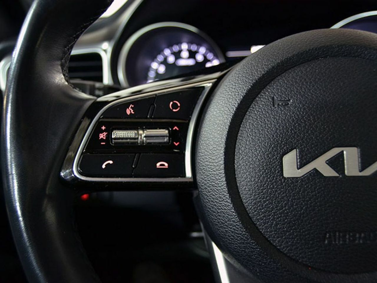 Foto Kia XCeed 19