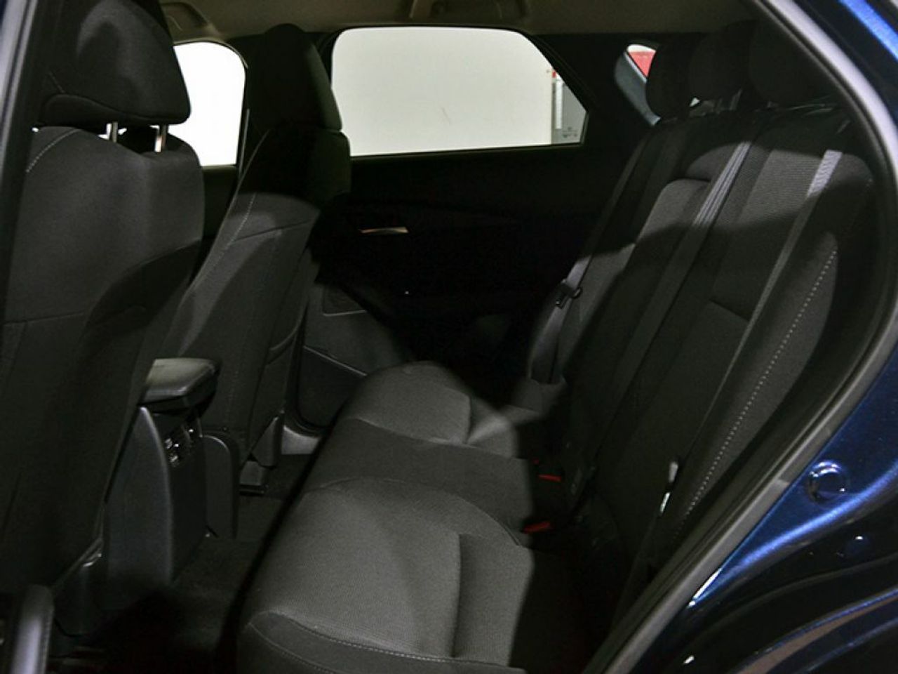 Foto Mazda CX-30 13