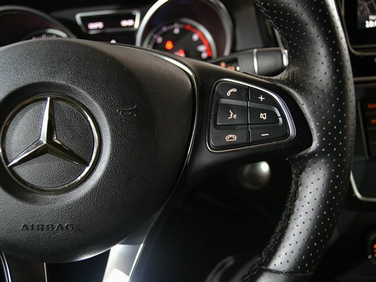 Foto Mercedes-Benz Clase GLE 24
