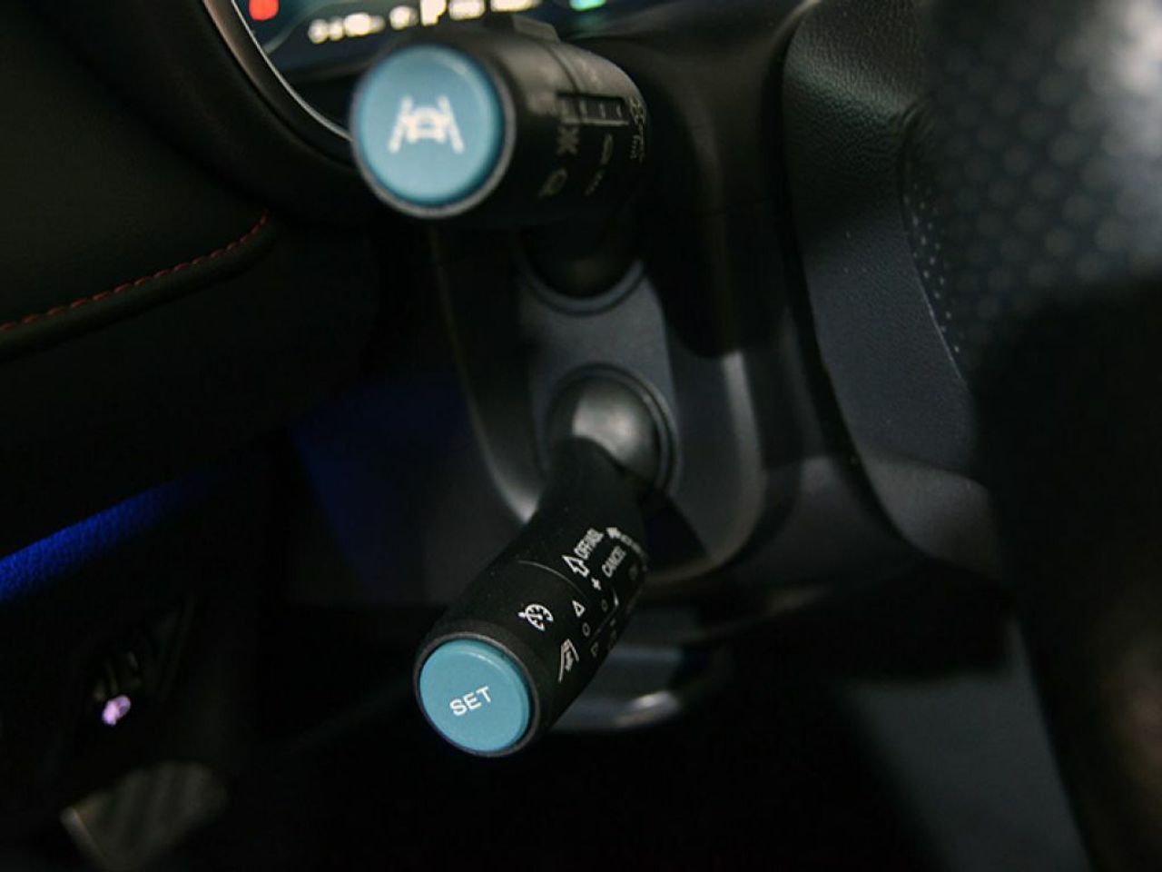 Foto MG HS 18