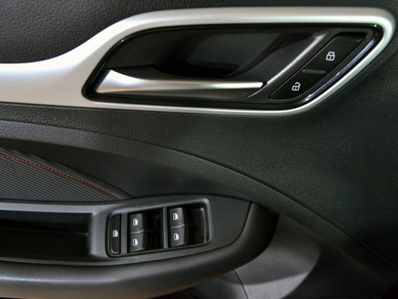 Foto MG ZS 16