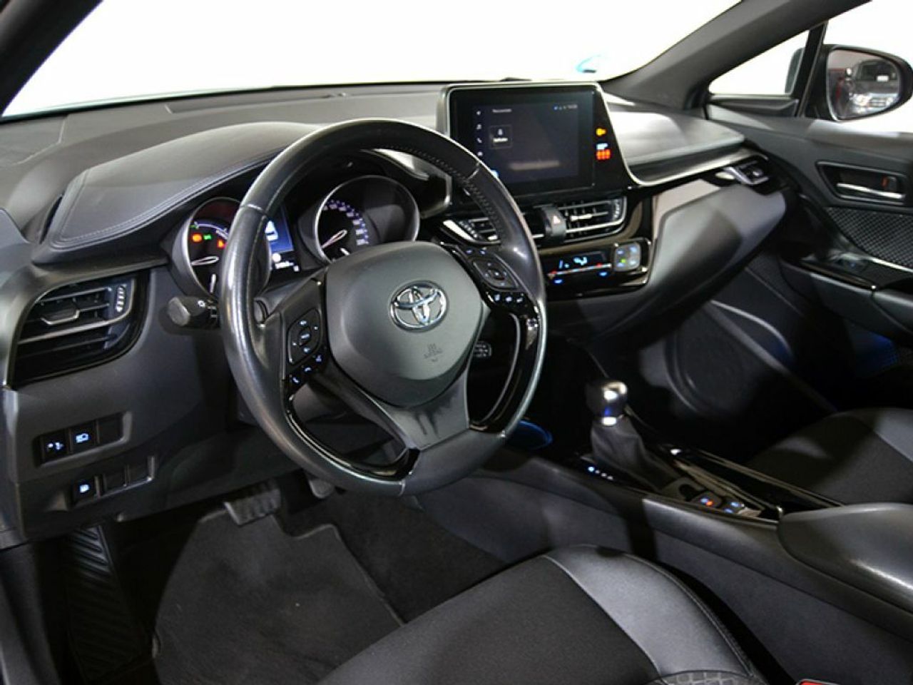 Foto Toyota C-HR 11