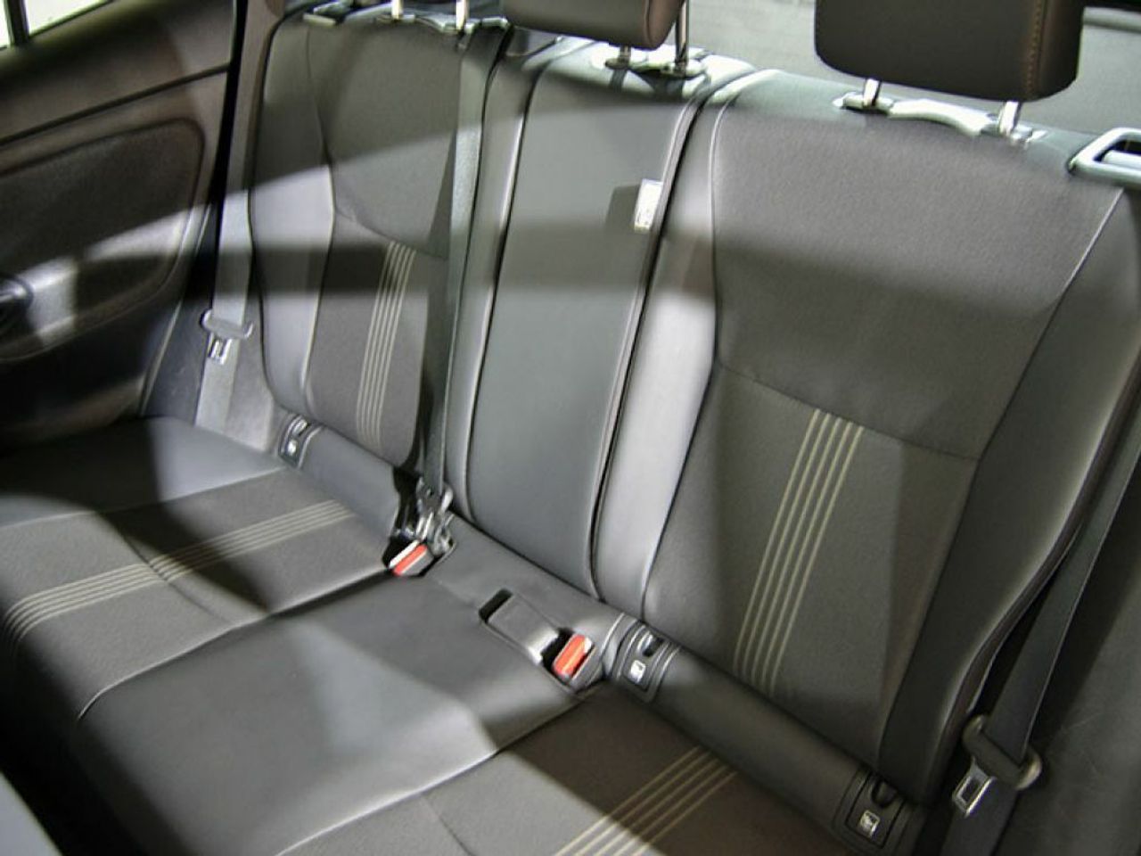 Foto Toyota Yaris 11