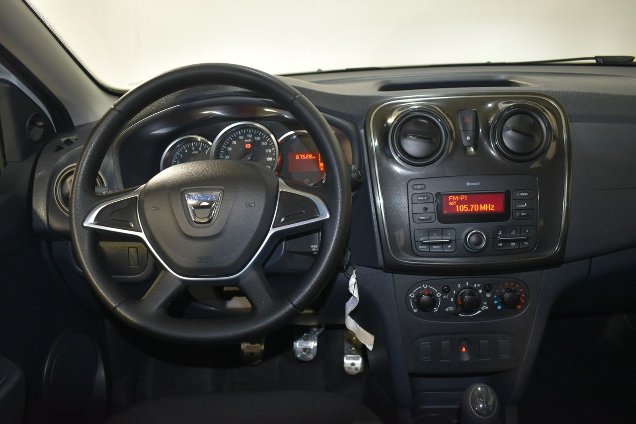 Foto Dacia Sandero 14