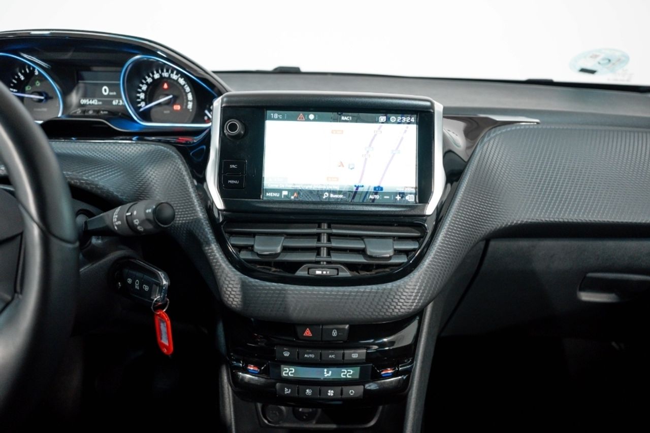 Foto Peugeot 2008 19