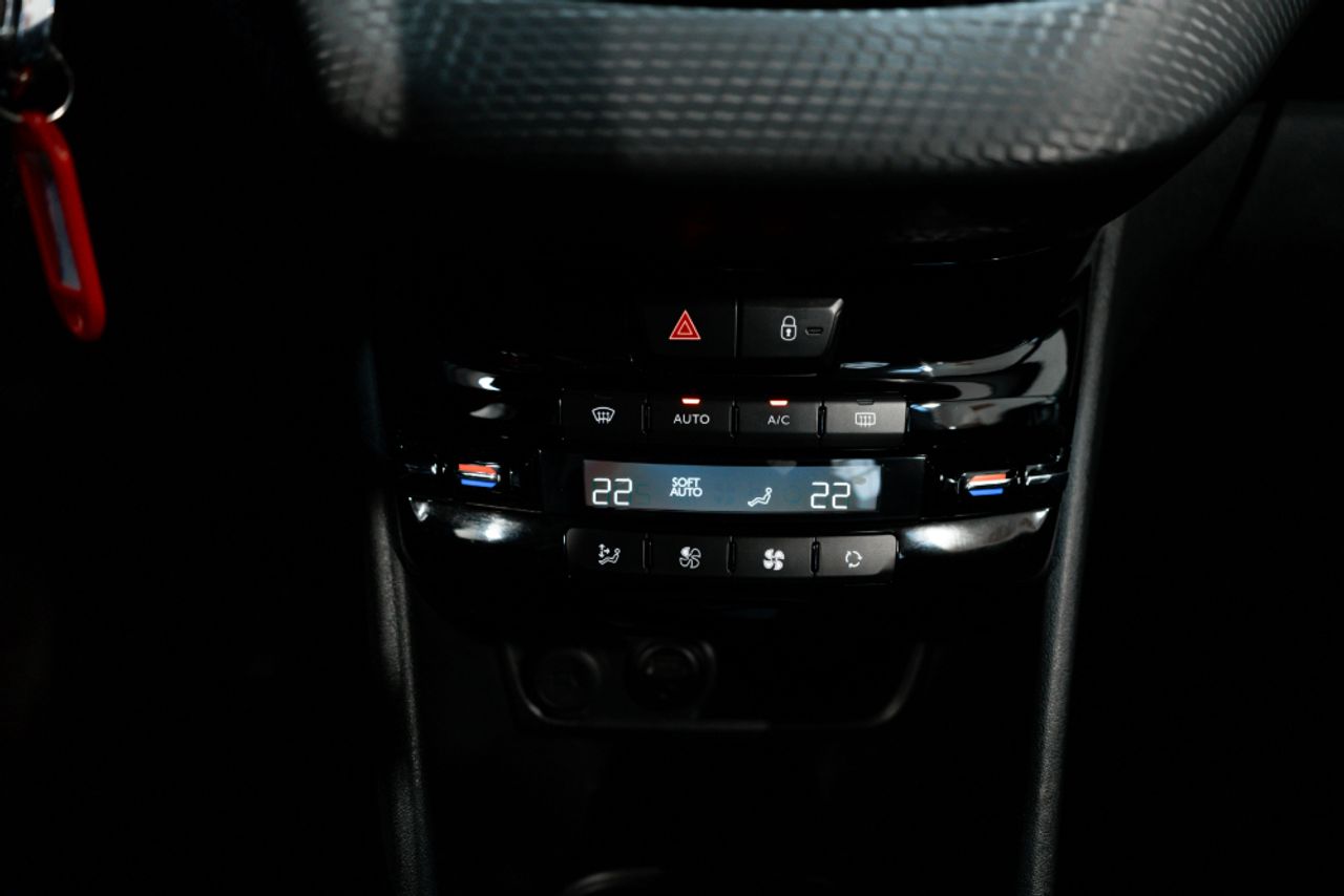 Foto Peugeot 2008 20