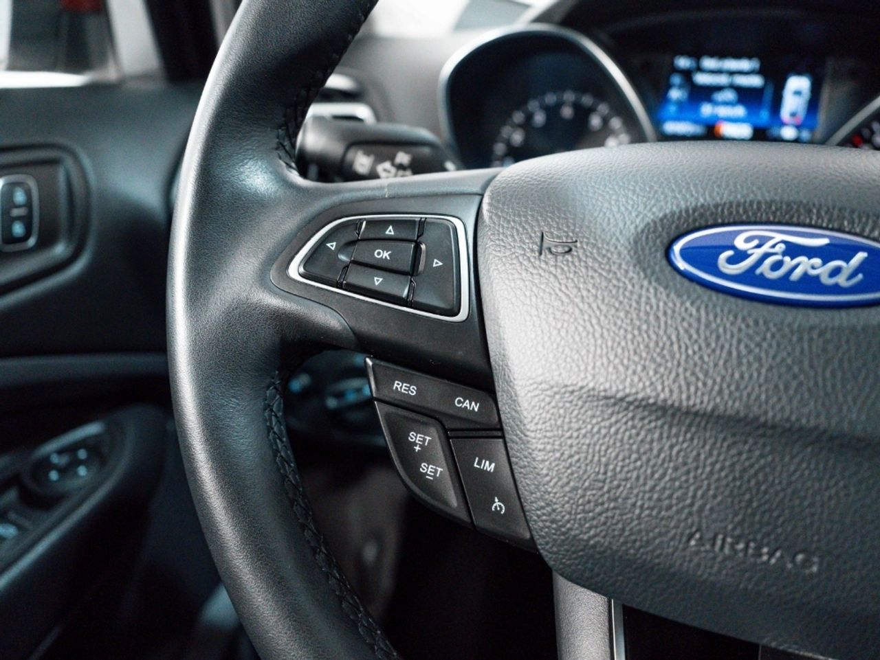 Foto Ford Kuga 9
