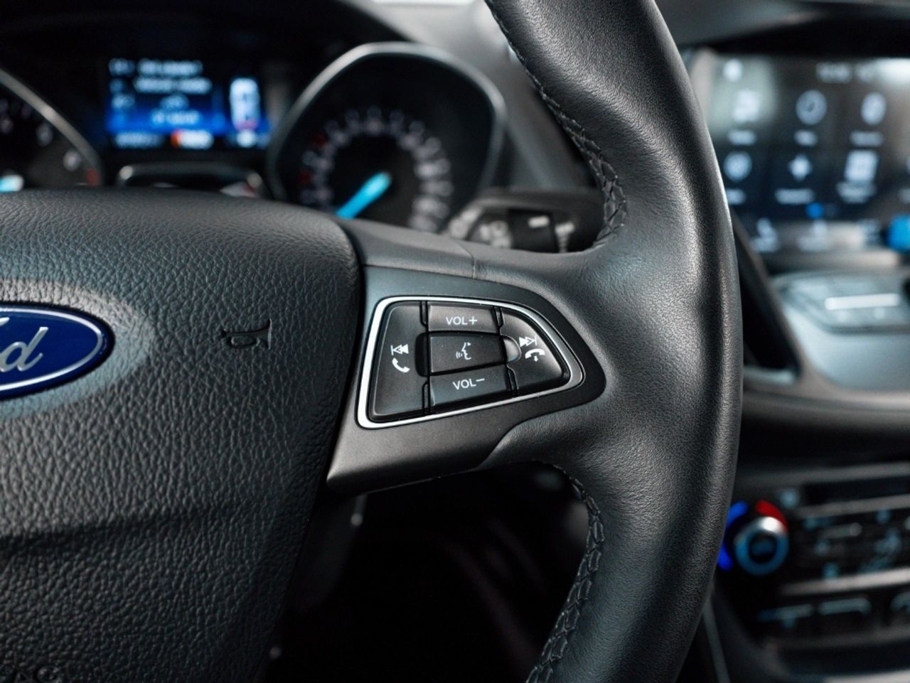 Foto Ford Kuga 16