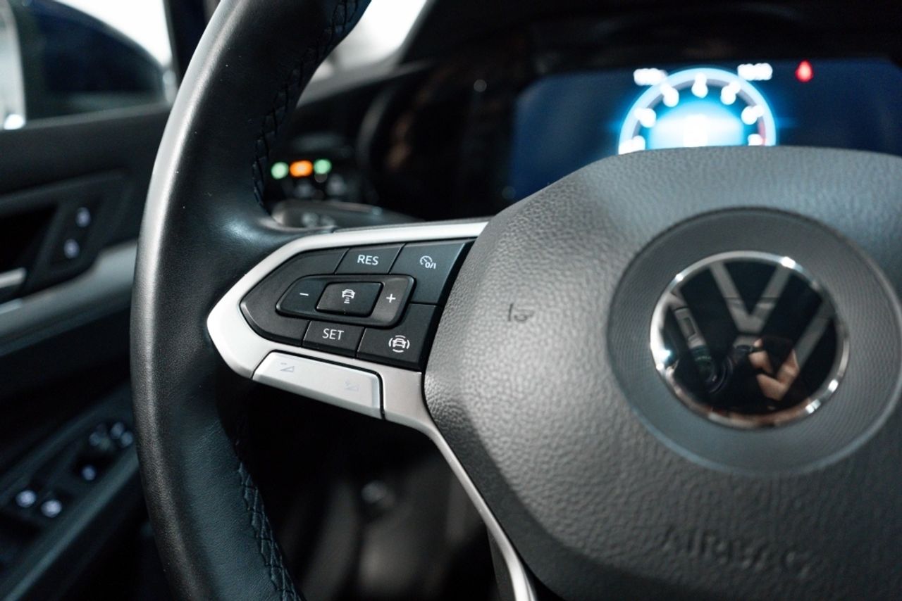 Foto Volkswagen Golf 13