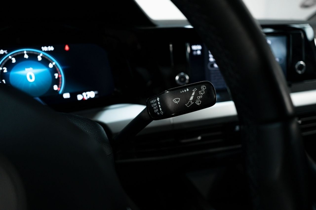 Foto Volkswagen Golf 21