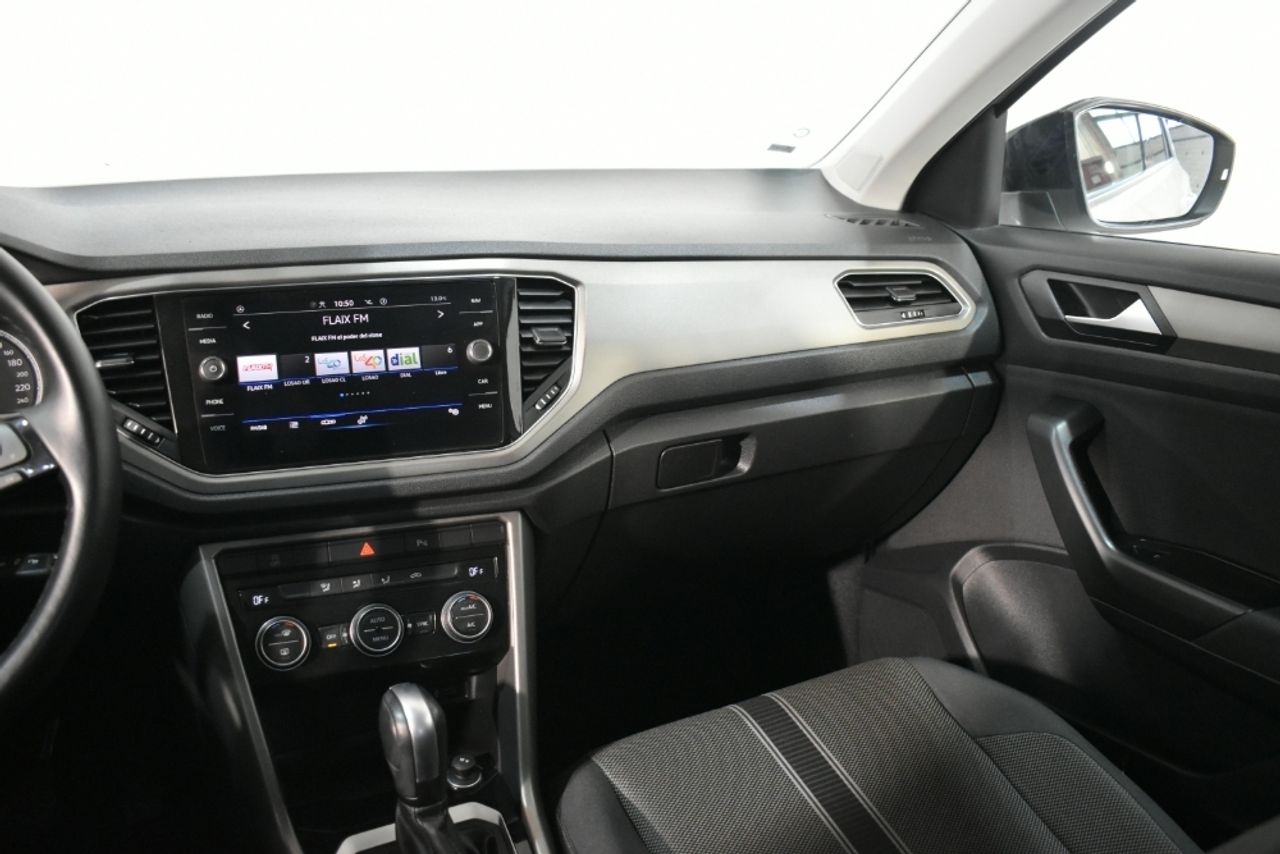Foto Volkswagen T-Roc 10