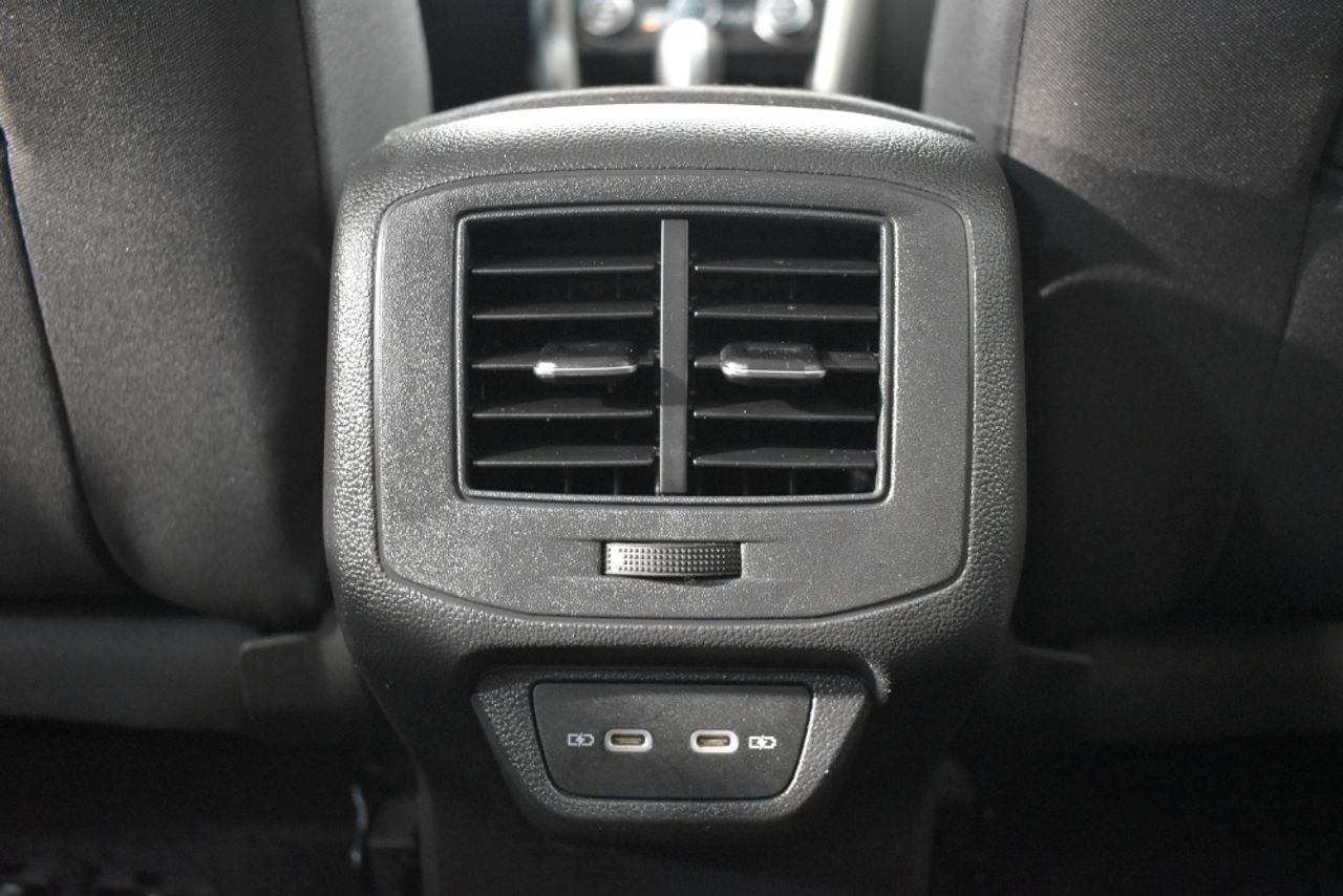 Foto Volkswagen T-Roc 28