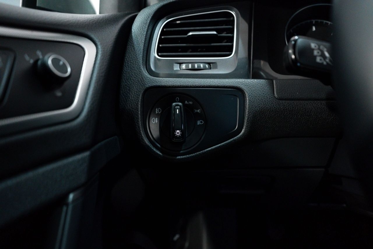 Foto Volkswagen Golf 11