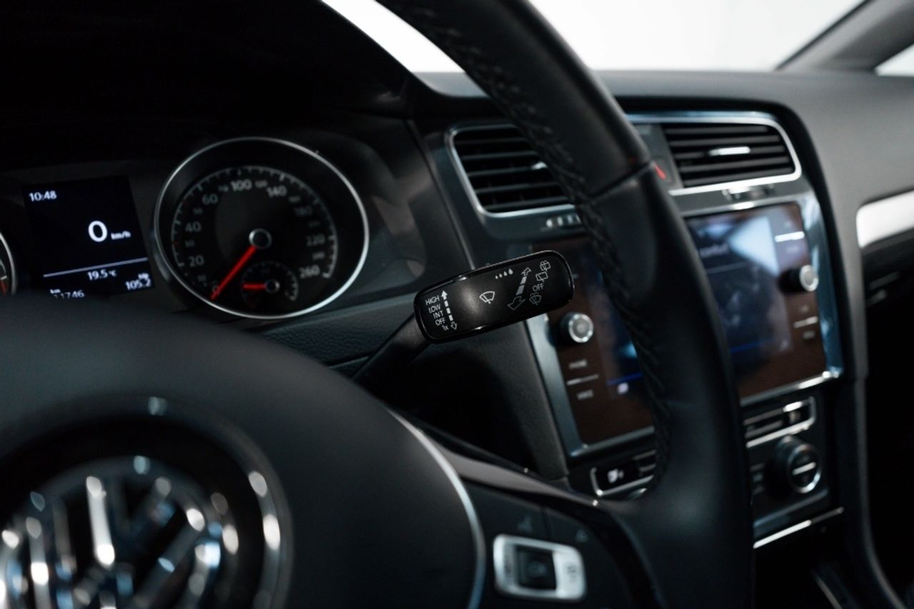 Foto Volkswagen Golf 17