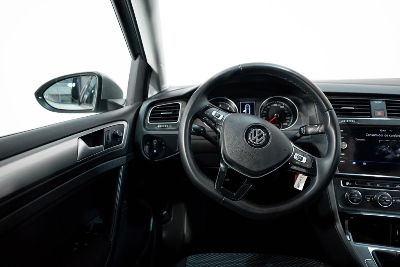 Foto Volkswagen Golf 23