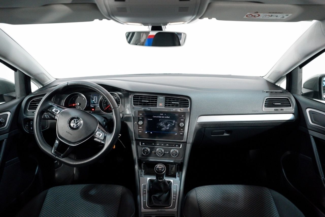 Foto Volkswagen Golf 25